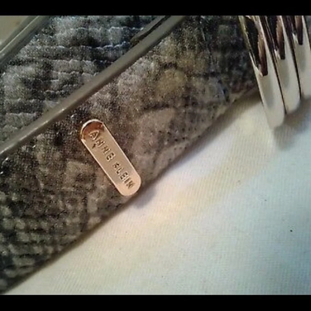 Anne Klein Leather Scales Belt-Size M